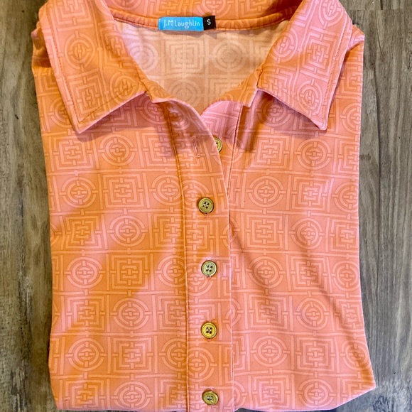 J Mclaughlin Tops - NWT J.McLaughlin Catalina Cloth Coral Geometric 3/4 Gold Button-Front SS Polo S